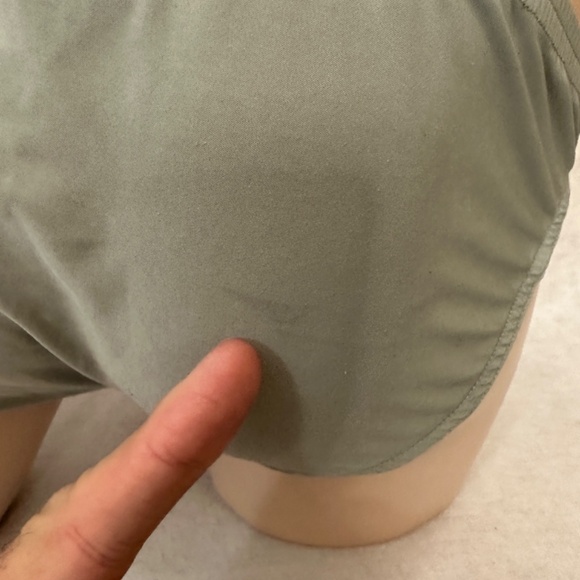 N2N Bodywear Low Rise Pouch Briefs XL 92% polyester / 8% spandex silk-like - Picture 3 of 5